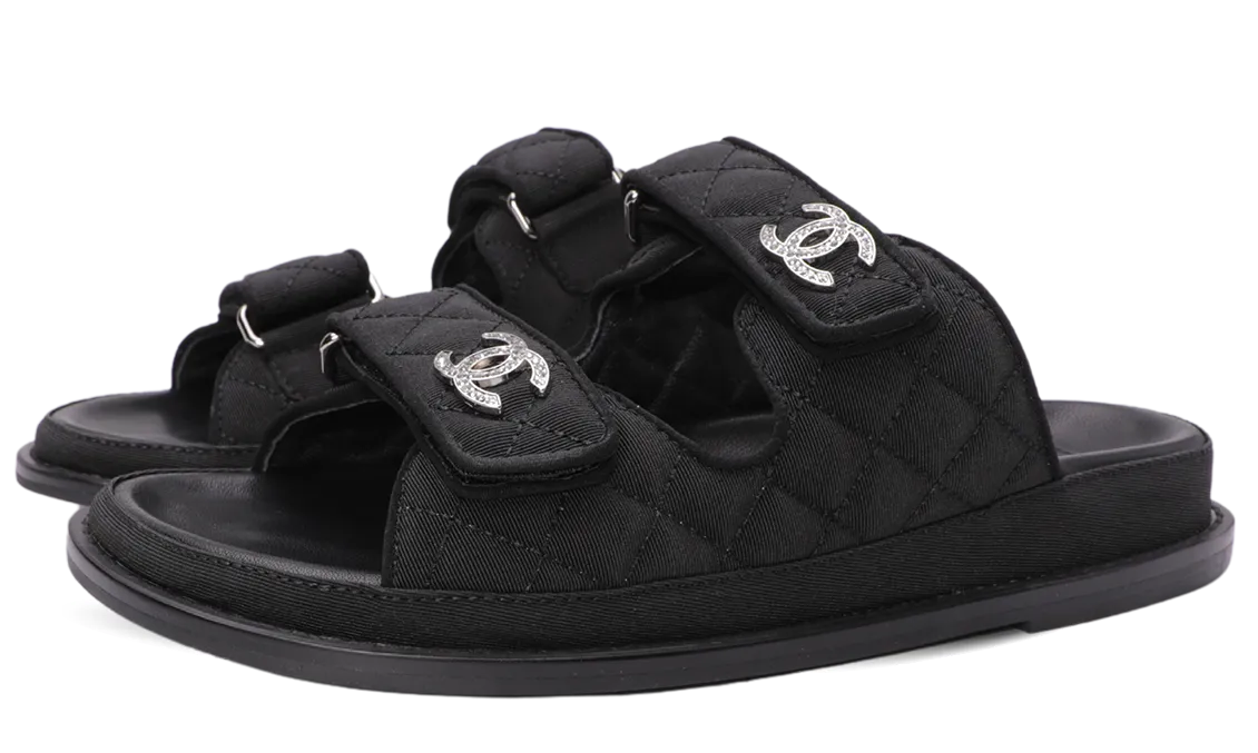 Chanel Black leather CC Logo Sandals