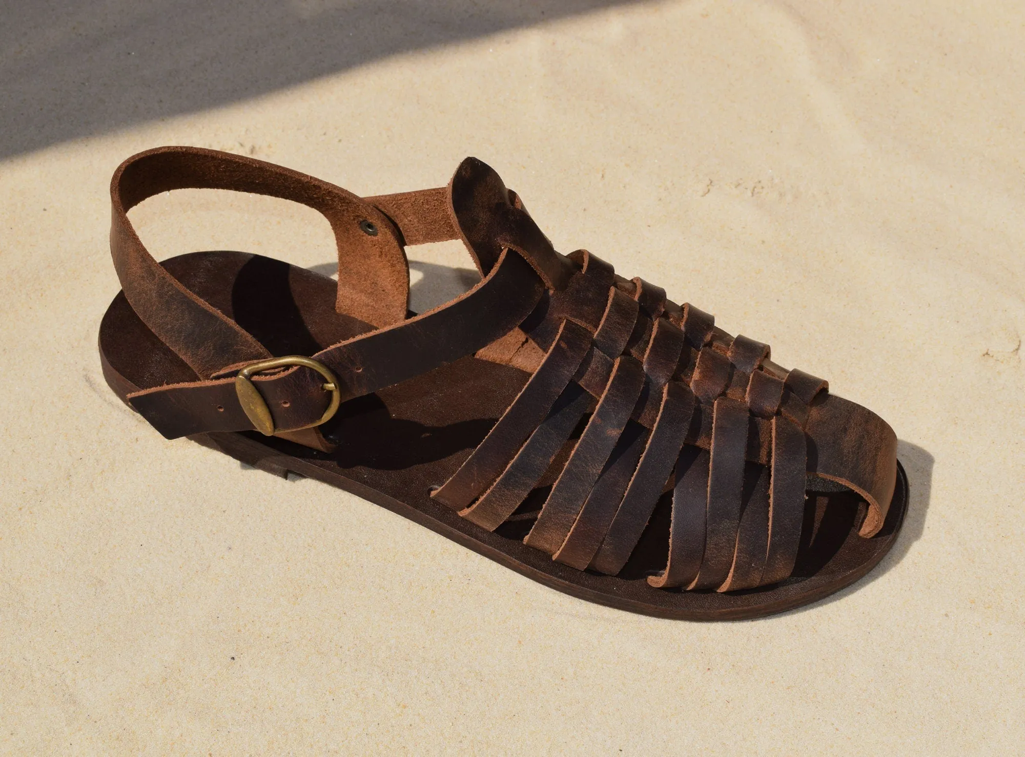 Closed toe fisherman Men Handmade greek sandals High Quality Vegetable tanned Genuine Leather Free shipping Color Brown Man Summer Shoes