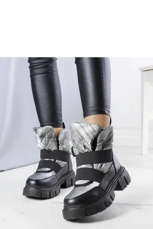 Grey insulated slip-on snow boots
