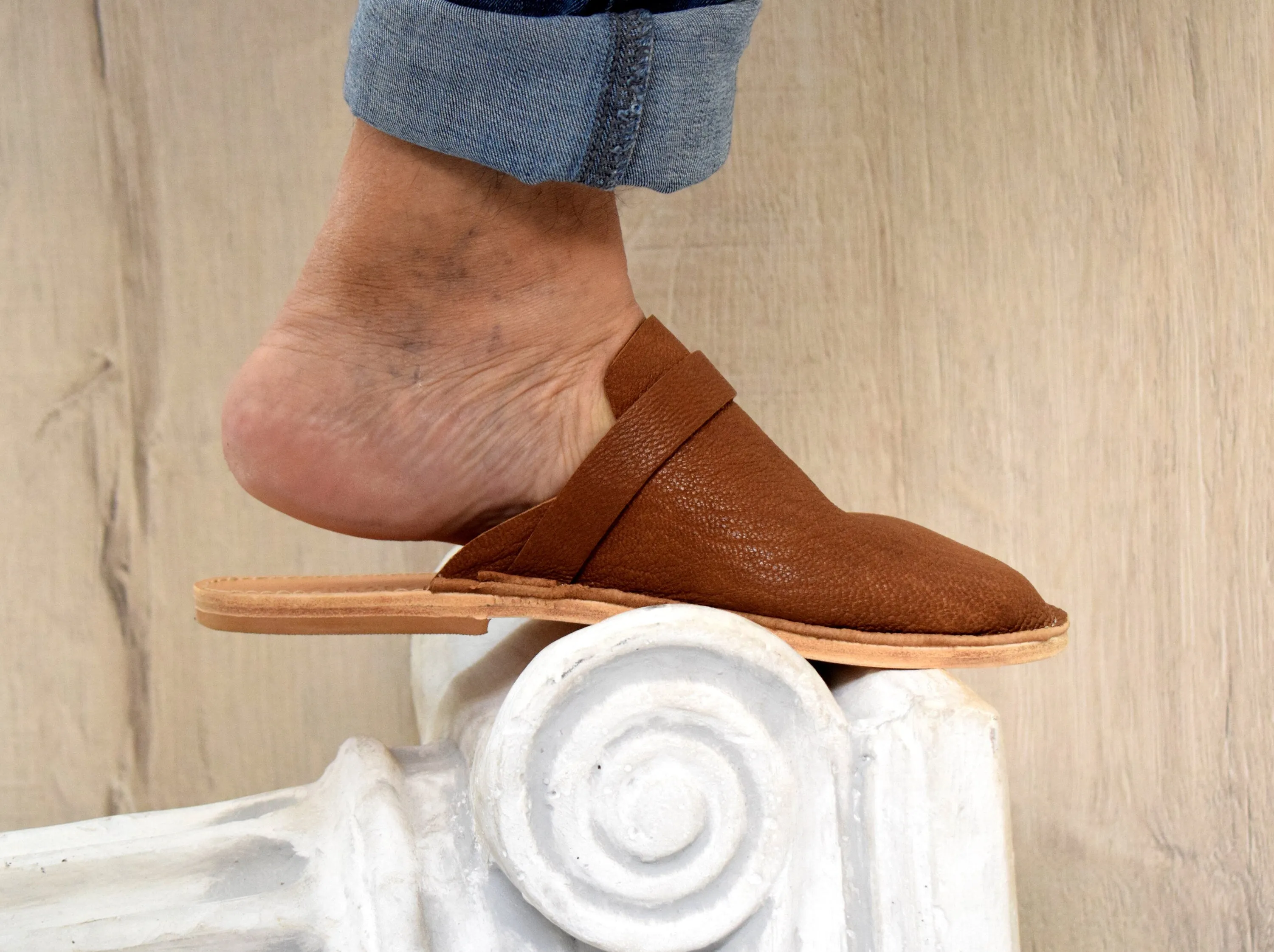 Mens leather mules.