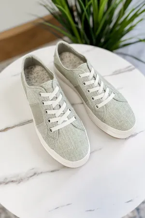 Super Smile Sneaker