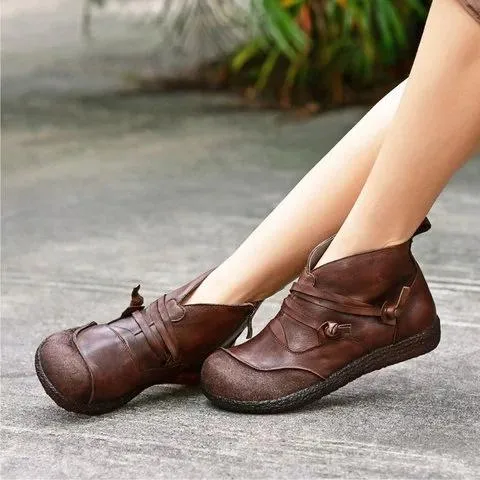 Vintage round toe wide fit low-cut booties with zipper